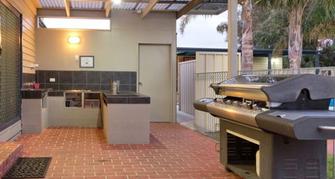 Rosebud Motel - Accommodation in Bendigo 0