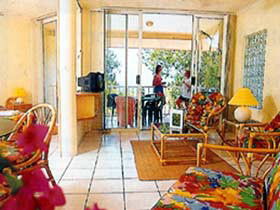 Golden Sands Beachfront Resort - Accommodation in Bendigo 0