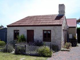 Patsy Ryan Cottage Complex - Accommodation in Bendigo 0