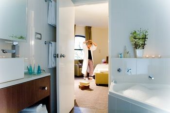 Amora Riverwalk Melbourne - Accommodation in Bendigo 3