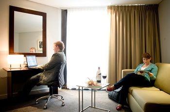 Amora Riverwalk Melbourne - Accommodation in Bendigo 29