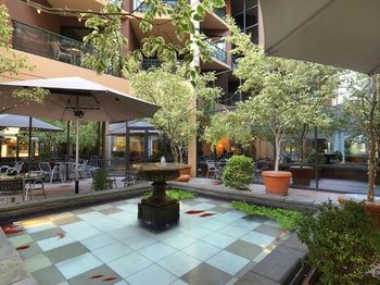 Amora Riverwalk Melbourne - Accommodation in Bendigo 41