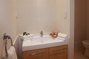 H Boutique Hotel - Accommodation in Bendigo 2