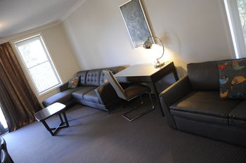 Riverside Oaks Golf Resort - Accommodation in Bendigo 21