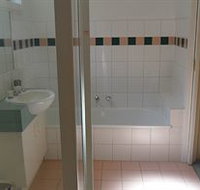 Australian Home Away  Box Hill 21 - Accommodation in Bendigo