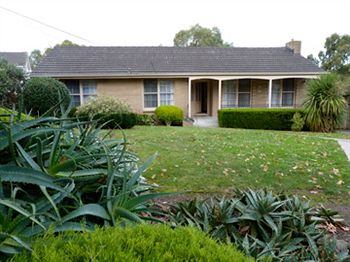 Australian Home Away @ Doncaster Grange Park - Accommodation in Bendigo 9