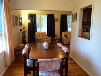 Australian Home Away @ Doncaster Grange Park - Accommodation in Bendigo 11