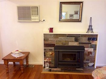 Australian Home Away @ Doncaster Grange Park - Accommodation in Bendigo 18