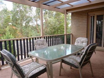 Australian Home Away @ Doncaster Grange Park - Accommodation in Bendigo 19