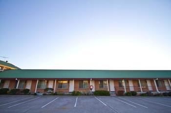 Branxton House Motel, Hunter Valley - Accommodation in Bendigo 6
