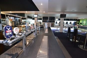 Crossroads Hotel Liverpool - Accommodation in Bendigo 28
