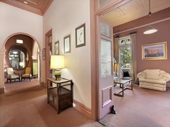The Victoria & Albert Guesthouse - Accommodation in Bendigo 11