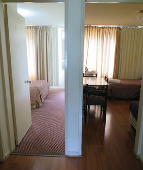 Amg Motel & Serviced Apartments - Accommodation in Bendigo 5