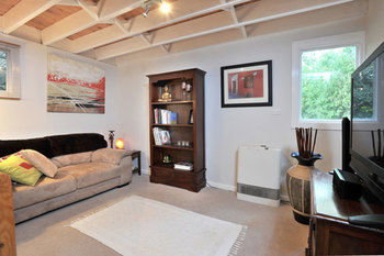 Santosa Cottage - Accommodation in Bendigo 0