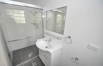 Balmain 4 Mont Furnished Apartment - Accommodation in Bendigo 0