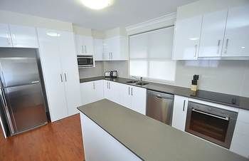 Balmain 4 Mont Furnished Apartment - Accommodation in Bendigo 4