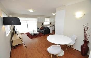 Balmain 4 Mont Furnished Apartment - Accommodation in Bendigo 6
