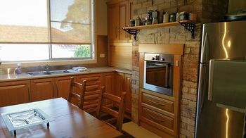 16 Gregson - Silky Oaks - Accommodation in Bendigo 5