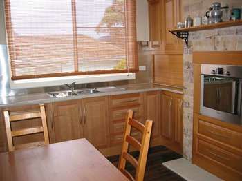 16 Gregson - Silky Oaks - Accommodation in Bendigo 13