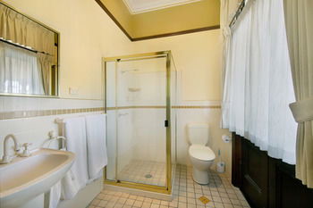 CBC Bed & Breakfast & Cafe - Accommodation in Bendigo 15