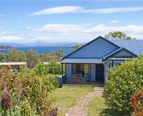 Bruny Island Accommodation Services - Omaroo Cottage - Accommodation in Bendigo 0