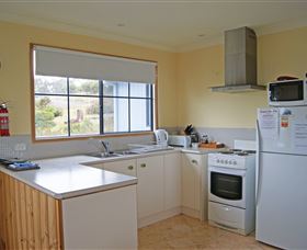 Bruny Island Accommodation Services - Omaroo Cottage - Accommodation in Bendigo 2