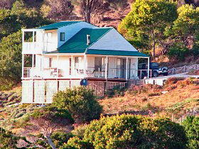 Flinders Island TAS Accommodation in Bendigo