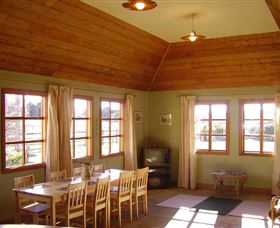 Lakeview Cottage - Accommodation in Bendigo 4