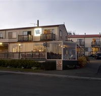 Amos House and Swansea Ocean Villas - Accommodation in Bendigo