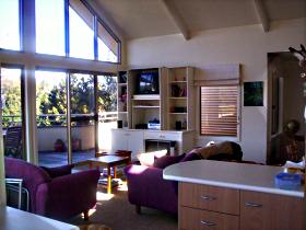 The Beach House - Freycinet - Accommodation in Bendigo 1