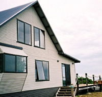 Sea View Cottages - Netherby Downs and A C View Cottage - Accommodation in Bendigo