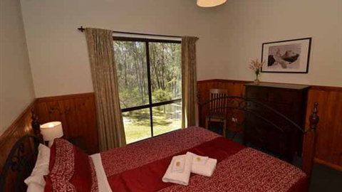 Countrywide Cottages - Accommodation in Bendigo 2