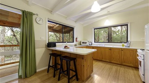 Countrywide Cottages - Accommodation in Bendigo 4