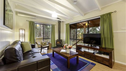 Countrywide Cottages - Accommodation in Bendigo 5