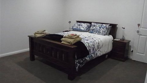 Curdievale Riverfront Lodge - Accommodation in Bendigo 1