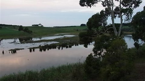 Curdievale Riverfront Lodge - Accommodation in Bendigo 5