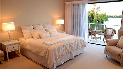 Castevilla - Accommodation in Bendigo 1