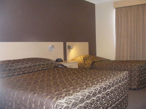 Econo Lodge Moree Spa Motor Inn - Accommodation in Bendigo 0