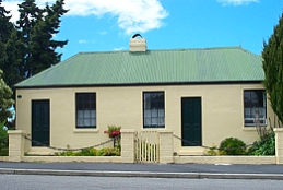 Gaol House Cottages - Accommodation in Bendigo 0
