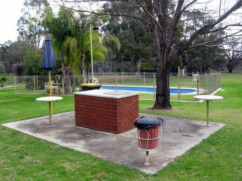 Pioneer Tourist Park - Accommodation in Bendigo 3