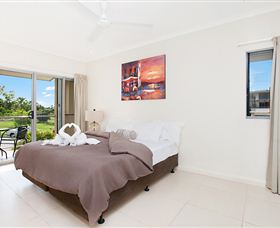 Bay View Luxury Waterfront Villa - Accommodation in Bendigo 5