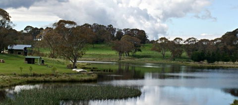 Lochlorian Trout Fishing And Getaway - Accommodation in Bendigo 1