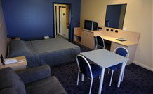 Albert Motel - Moree - Accommodation in Bendigo 1