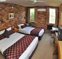 Log Cabin - Accommodation in Bendigo