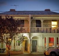 Back of Chapel Backpackers Hostel - Accommodation in Bendigo