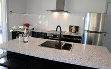 Cedar Grove - - Accommodation in Bendigo 2