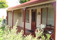 Cottage At Willyama - - Accommodation in Bendigo 6