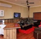 Top of the Range Retreat - Accommodation in Bendigo