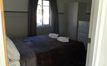 Charles Rasp Cottage - Accommodation in Bendigo 4
