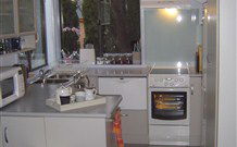 Cockatoo Cottage Pooncarie - Accommodation in Bendigo 2